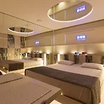 Nuu Motel